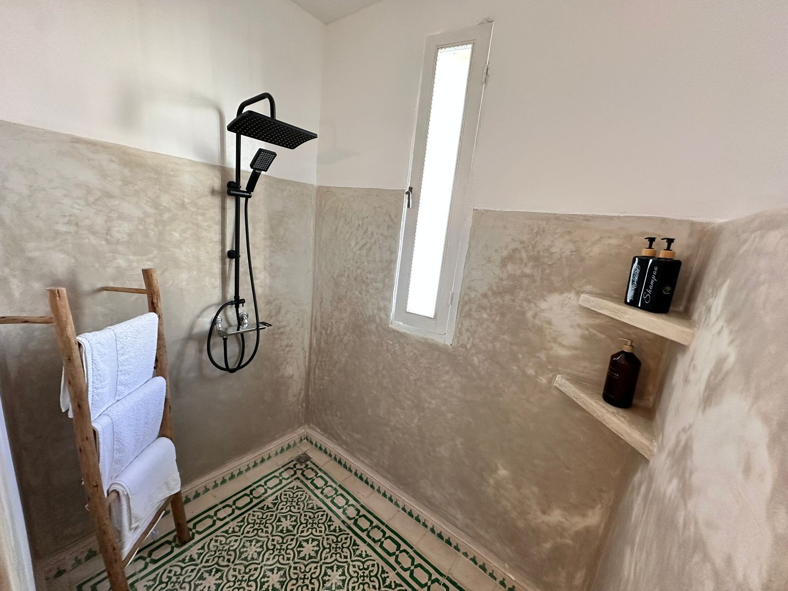 صورة من دار السلام